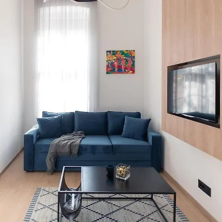 Deluxe Dunavska 4 شقة نوفي ساد