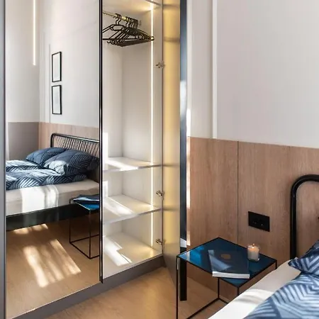 Deluxe Dunavska 4 نوفي ساد